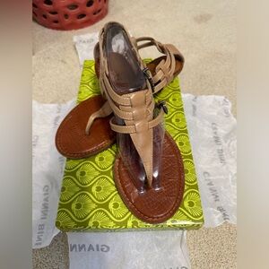 Gianni Bini gladiator sandal. Size 8.5